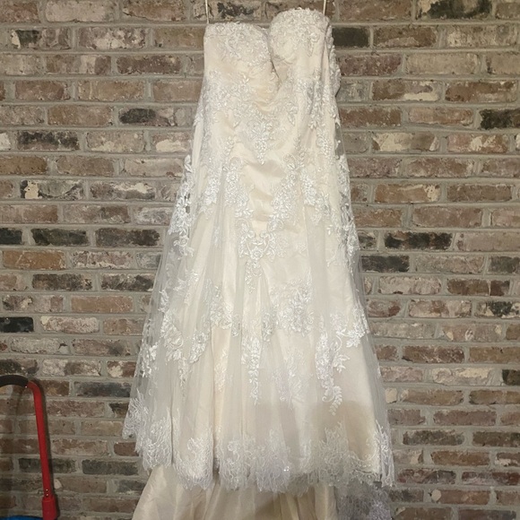 Wedding Dress for sale - Picture 4 of 7